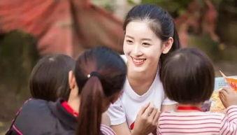 奶茶追星吃瓜视频,揭秘网红吃瓜视频背后的明星效应