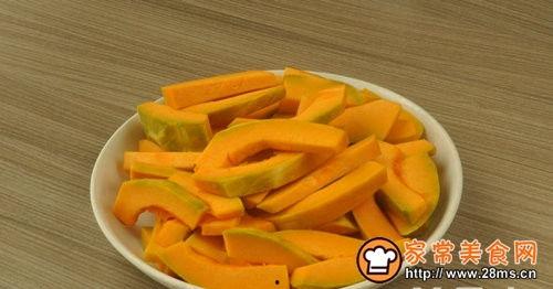 小瓜适合做什么菜吃呢视频,解锁小瓜的多变美味