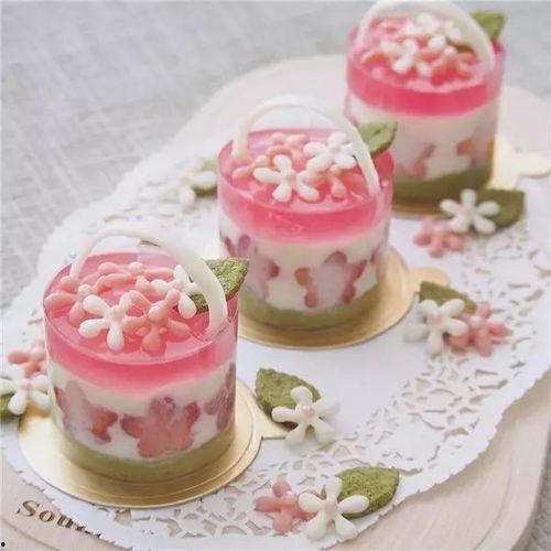 吃瓜少女张小寒蛋糕视频,吃瓜少女的甜蜜诱惑