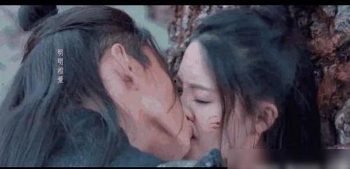 吃瓜者拍打架视频,吃瓜群众手机记录下的激烈打斗场面