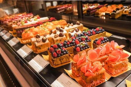 侨港蛋糕店吃瓜事件视频,一场网络热议的甜蜜争议