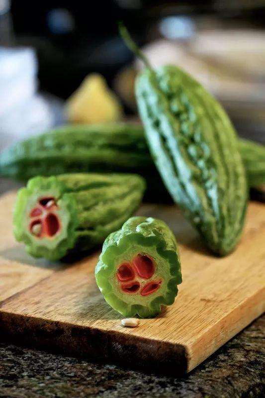 中医学院吃瓜视频,揭秘校园生活趣味瞬间