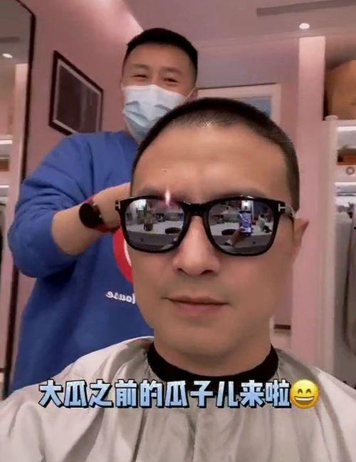 戴帽子的吃瓜博主视频,揭秘网络红人的幕后生活