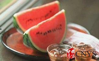 西瓜视频小暑吃瓜,夏日消暑必备美食攻略