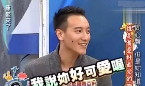 吃瓜男博主唠嗑视频,一场唠嗑视频的欢乐盛宴