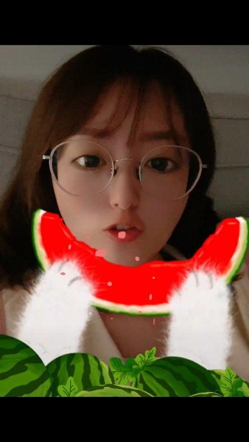 关于吃瓜少女的视频,揭秘网络视频中的娱乐现象与粉丝文化