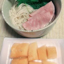 吃货吃哈密瓜月饼视频,吃货眼中的甜蜜诱惑